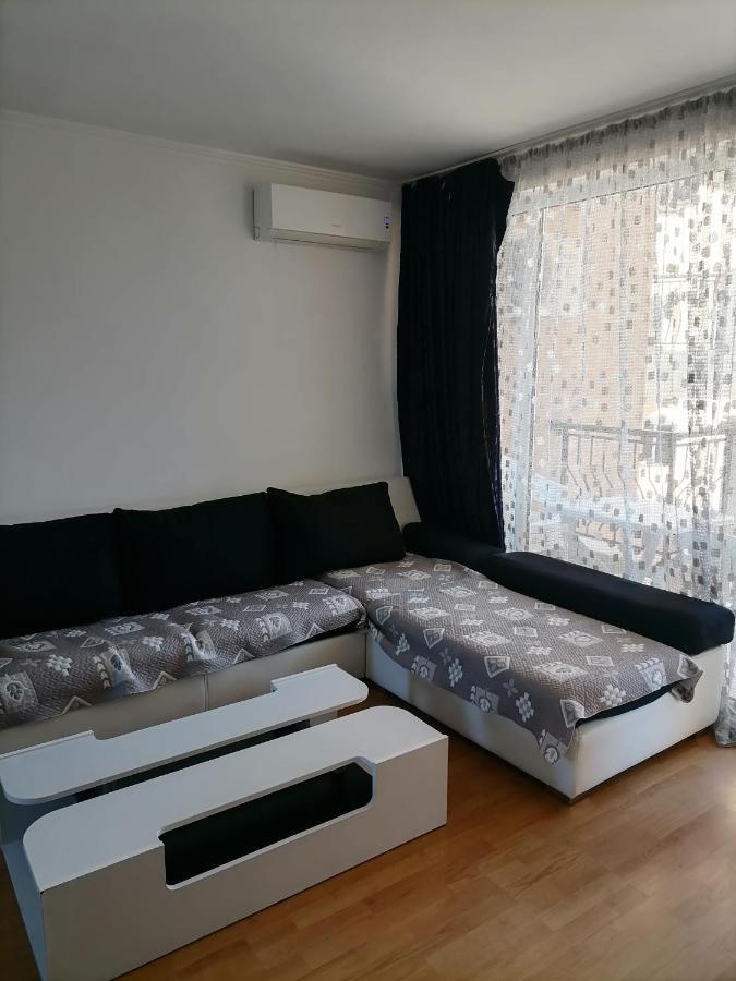 Aniko Apartman Apartment Свети Влас Екстериор снимка